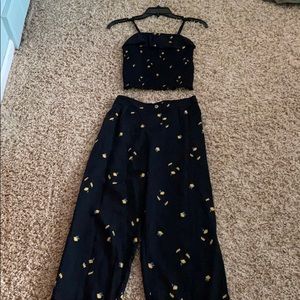 Girls Abercrombie Black Yellow Flower Print Set